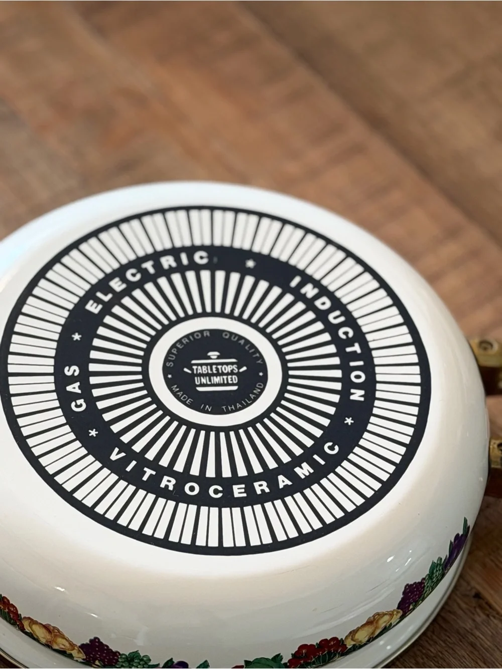 Tabletops Unlimited Kensington Garden Porcelain Enamel Casserole Dish.